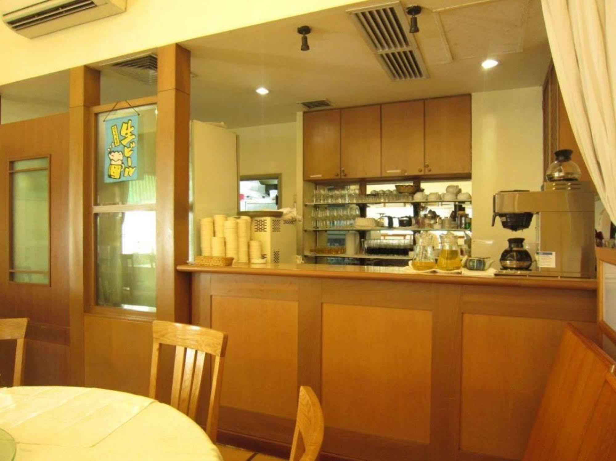 Pastel Saigon Khách sạn 3*